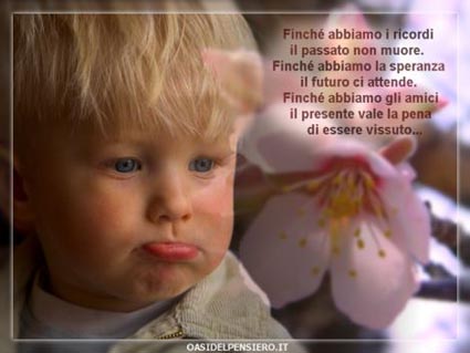 cartoline amicizie, durante periodi tristi, stringersi, persone amiche, care, vere, cercare aiuto, sentire il bisogno