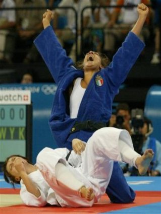 cartoline judo, Italia, vittoria, finale, Lucia morico, oro olimpico