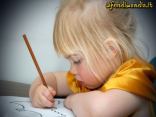cartoline disegno, bambino che cresce, impegno di creatura, matita e gomma